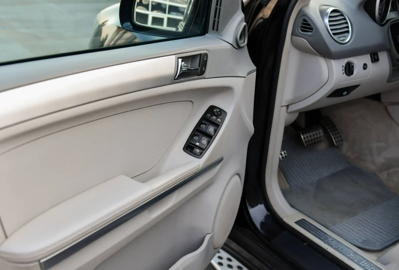 Mercedes-Benz ML 350 LPG, снимка 14 - Автомобили и джипове - 52831613