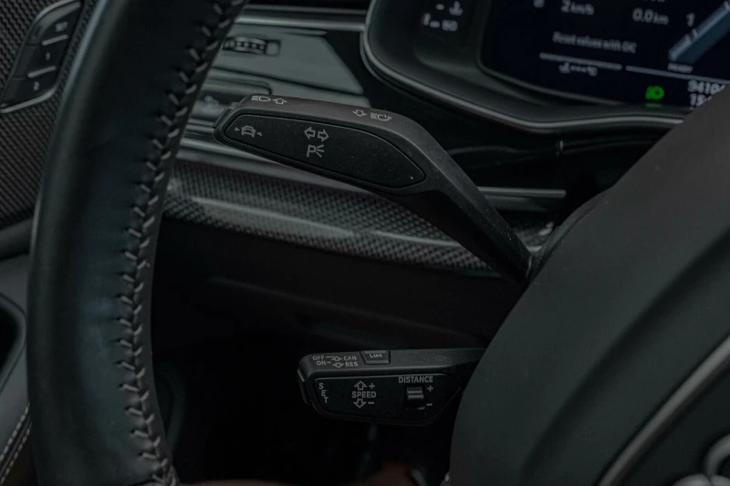 Audi SQ8 4.0TDI/Virtual/Обдухване/Distronic/Bang&Olufsen/4Z, снимка 13 - Автомобили и джипове - 51159408