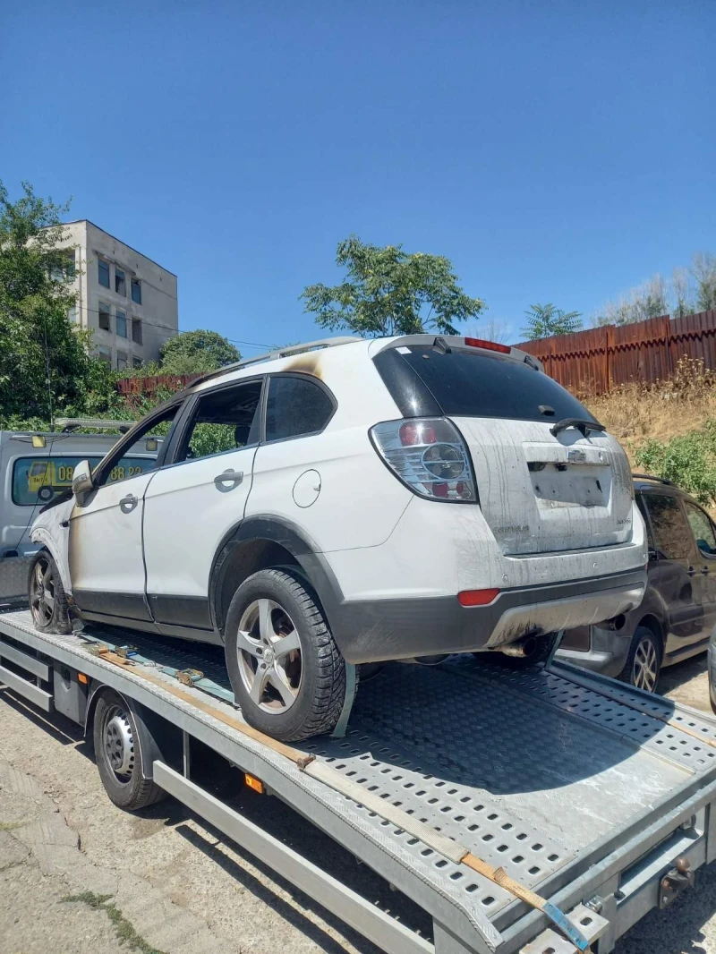 Chevrolet Captiva, снимка 3 - Автомобили и джипове - 52643758