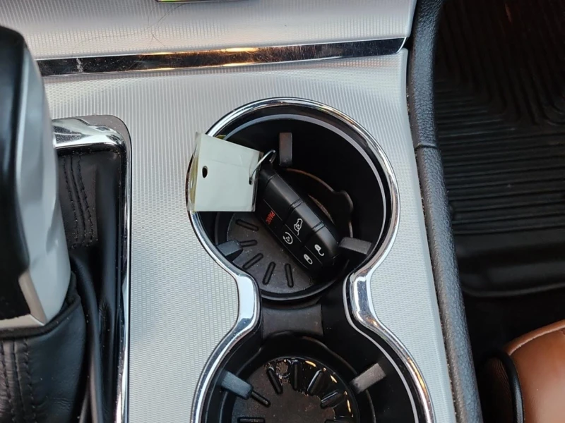 Jeep Grand cherokee SUMMIT* Обдух* Distronic* Carplay* H&K* Пано, снимка 6 - Автомобили и джипове - 53122360