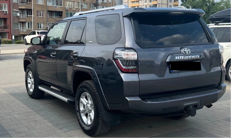 Toyota 4runner SR5, снимка 9 - Автомобили и джипове - 53473806