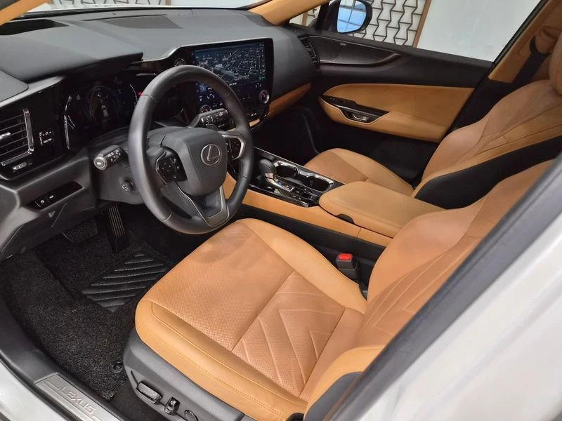 Lexus NX Luxury| 239к.с.| ВКЛ.ТЕХНОТЕСТ, снимка 13 - Автомобили и джипове - 55643975