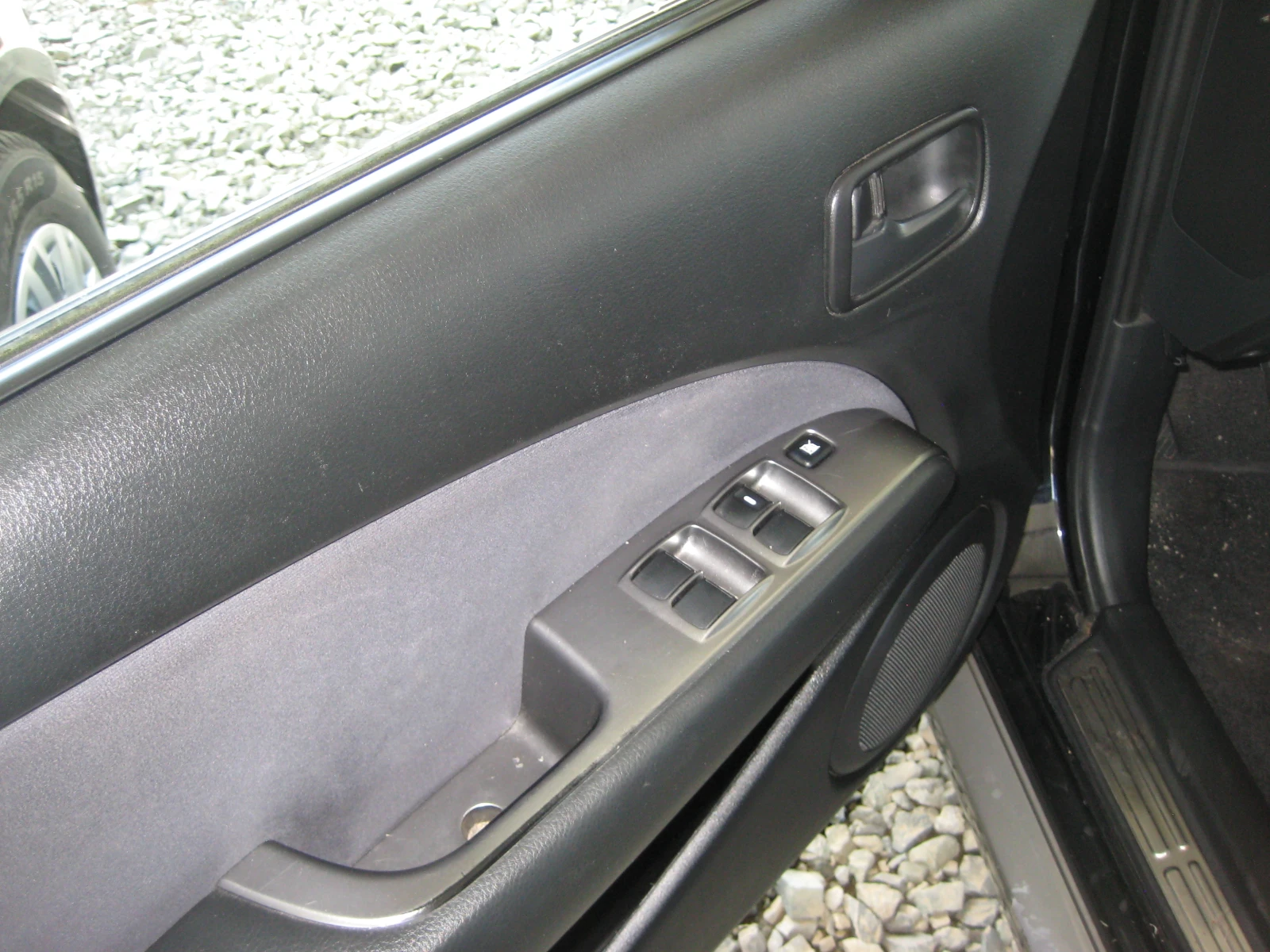 Mitsubishi Outlander 2.0MPI | Mobile.bg   11