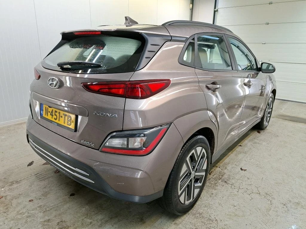 Hyundai Kona 64 kWh - изображение 3