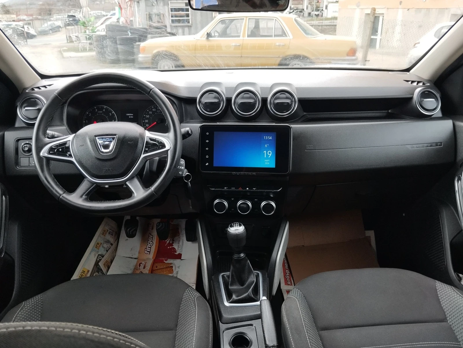 Dacia Duster 1.5 dci 116 kc, снимка 12 - Автомобили и джипове - 53927922