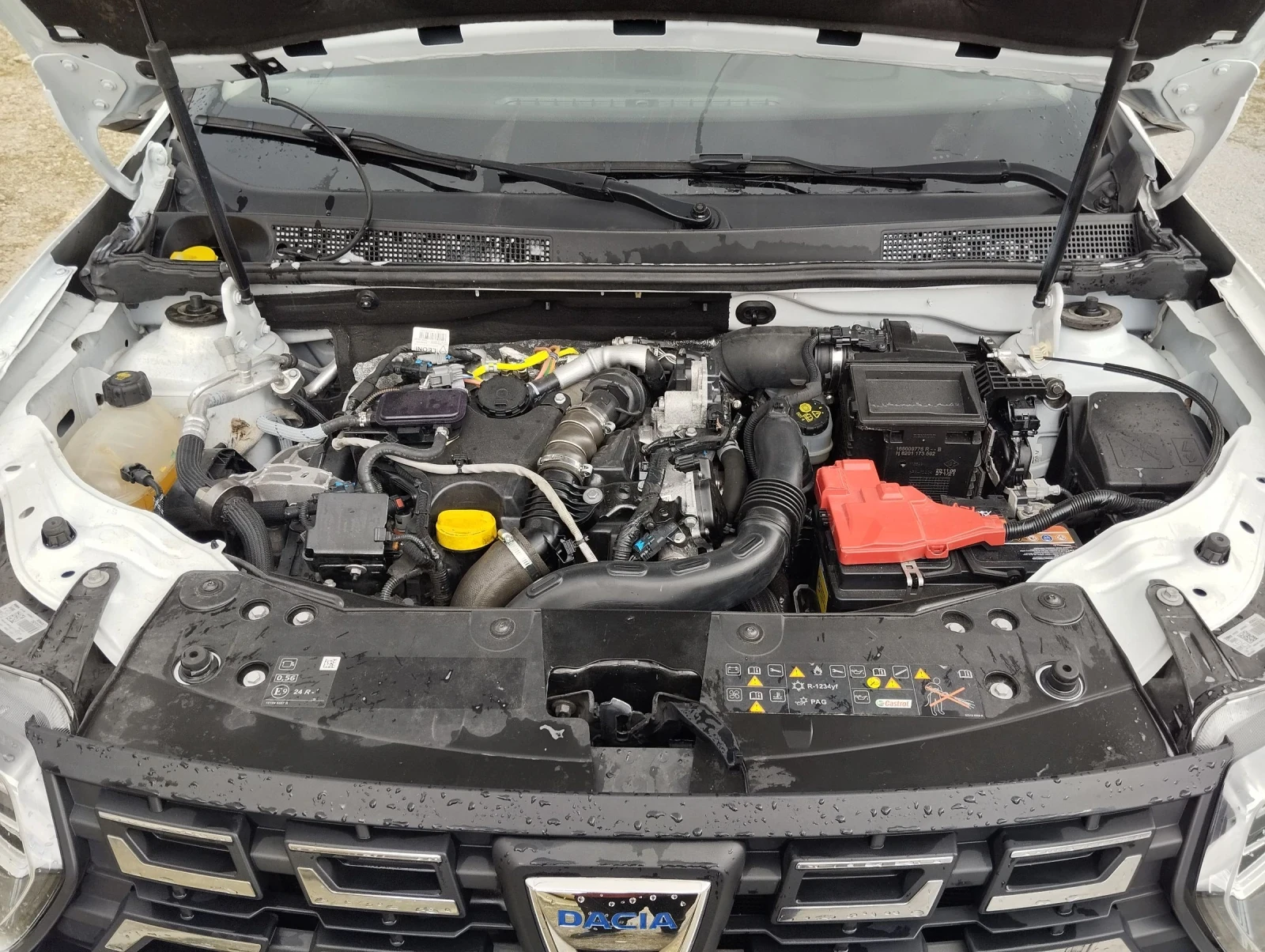 Dacia Duster 1.5 dci 116 kc, снимка 11 - Автомобили и джипове - 53927922