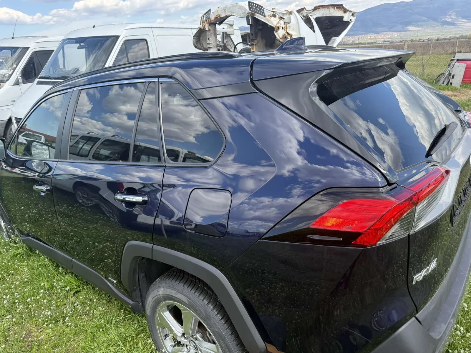 Toyota Rav4 2.5 hybrid, снимка 4 - Автомобили и джипове - 54219738
