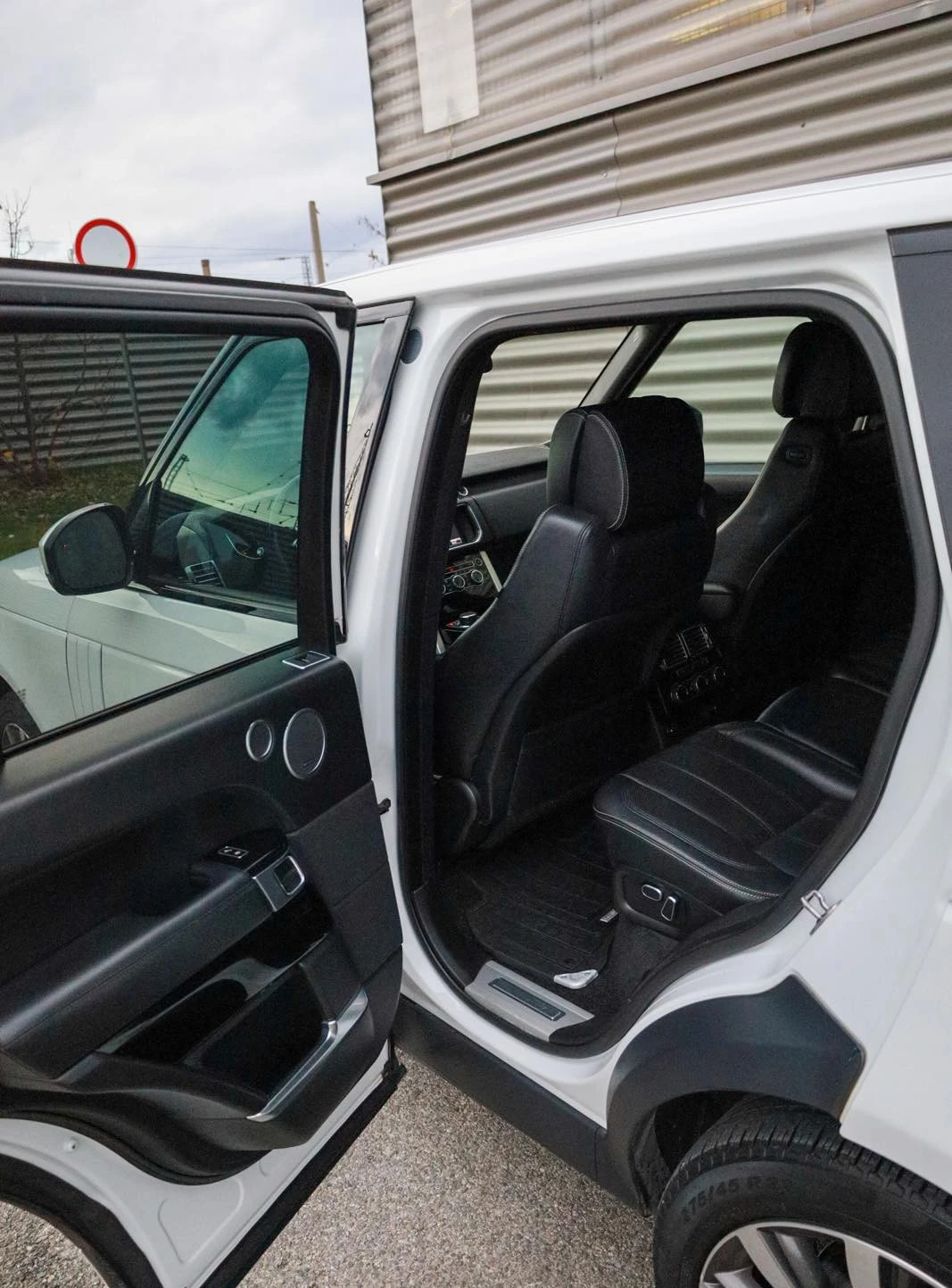 Land Rover Range rover Autobiography 4.4 TD Swiss, снимка 5 - Автомобили и джипове - 54362672