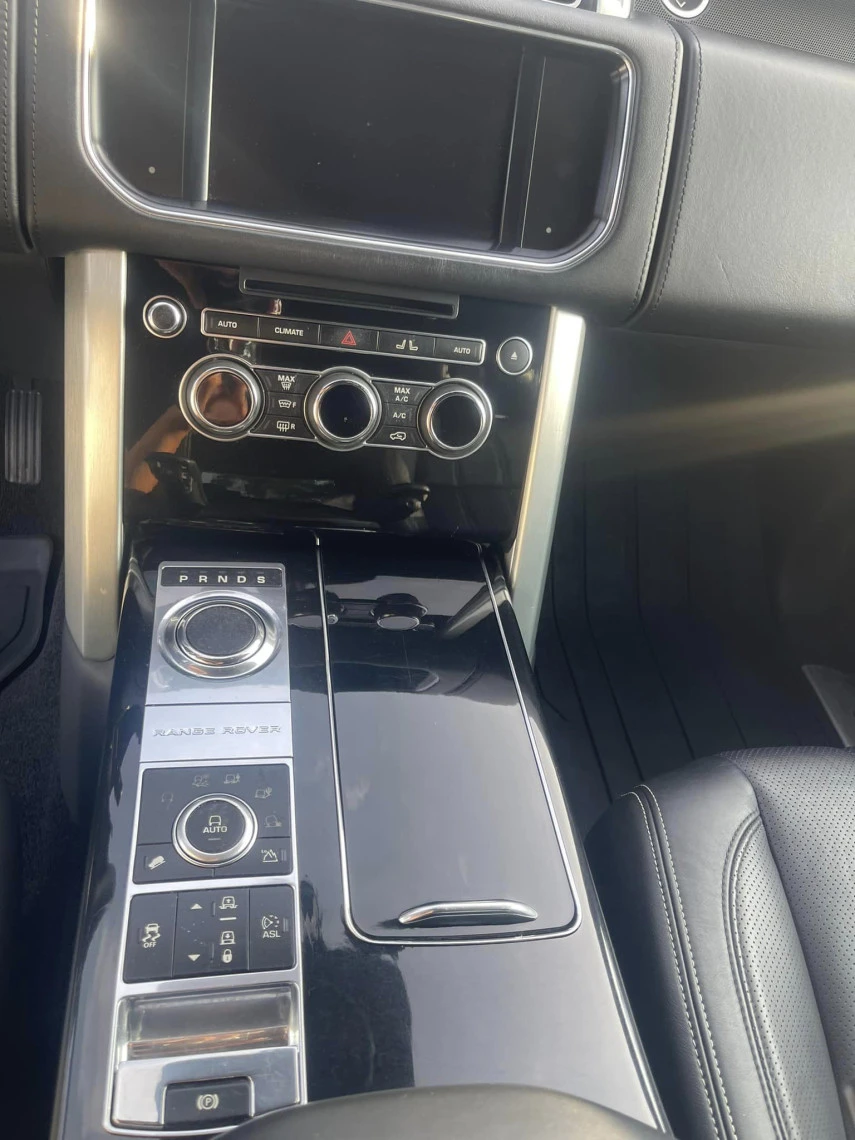 Land Rover Range rover Autobiography 4.4 TD Swiss, снимка 10 - Автомобили и джипове - 54362672