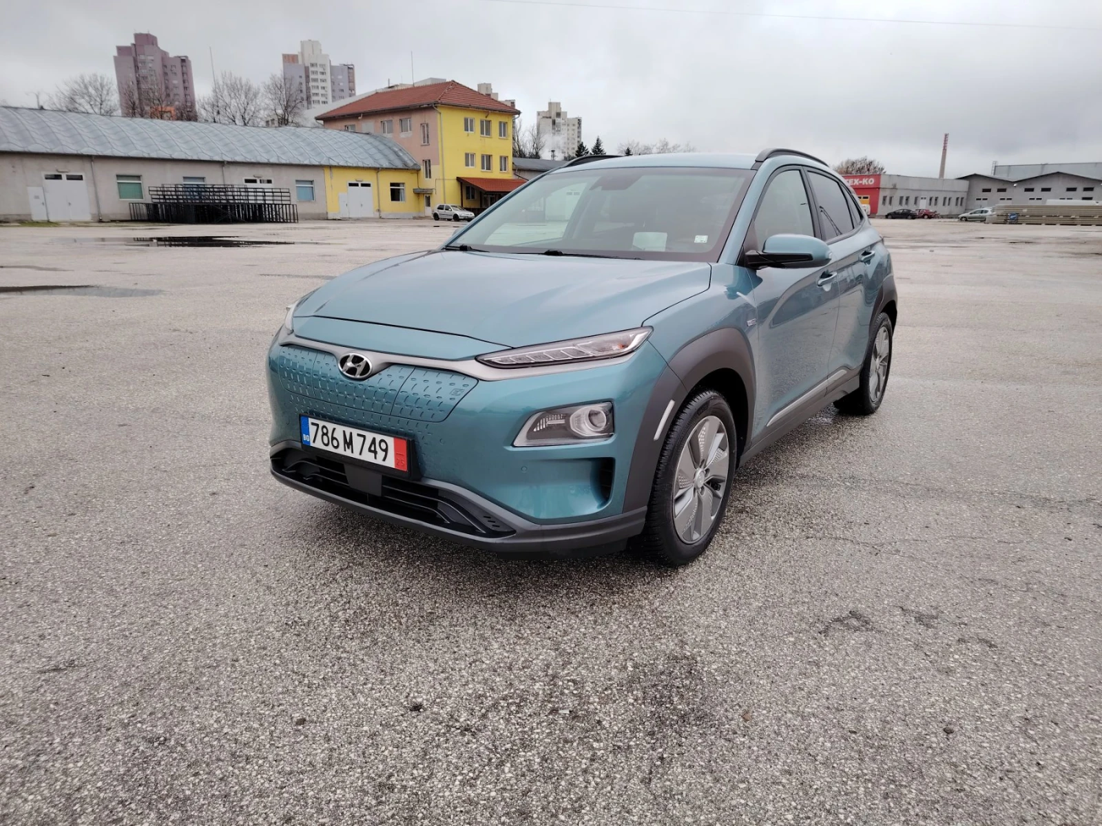 Hyundai Kona EV PREMIUM, снимка 2 - Автомобили и джипове - 54602796
