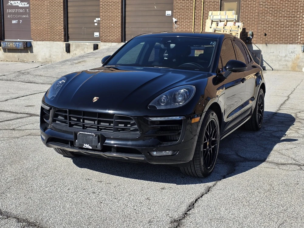 Porsche Macan GTS* Алкантара* Подгреви отп/отз* Въздушно ок.* ЗД, снимка 2 - Автомобили и джипове - 54946096