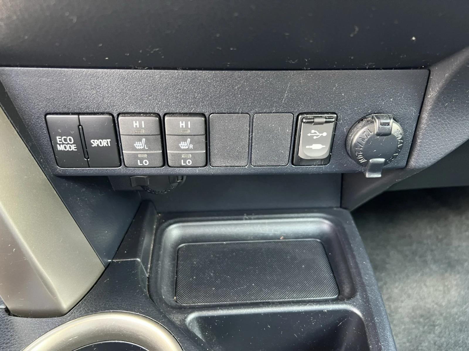 Toyota Rav4 2.2 D AWD = MGT Select 2 = , снимка 14 - Автомобили и джипове - 55007391