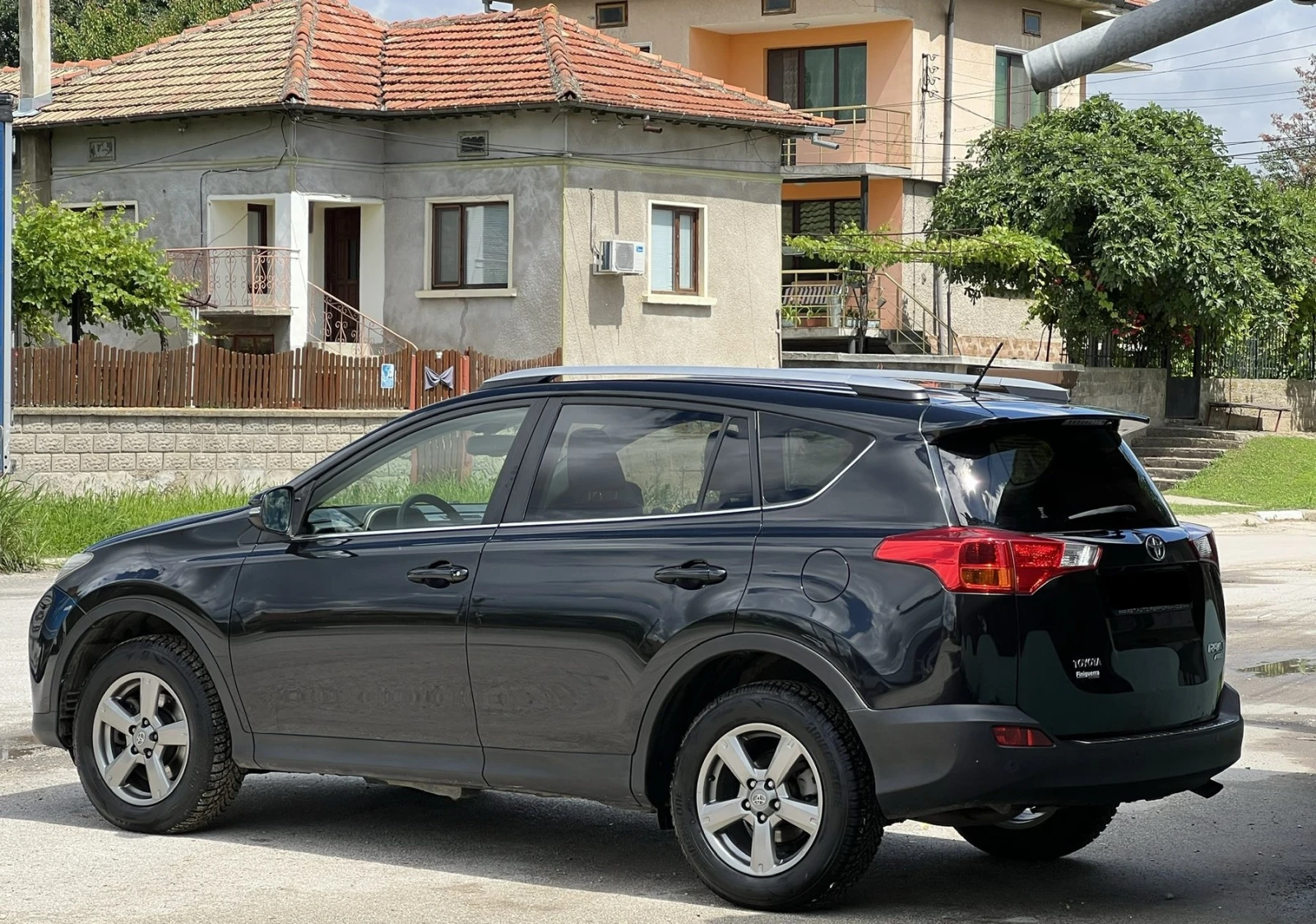 Toyota Rav4 2.2 D AWD = MGT Select 2 = , снимка 6 - Автомобили и джипове - 55007391