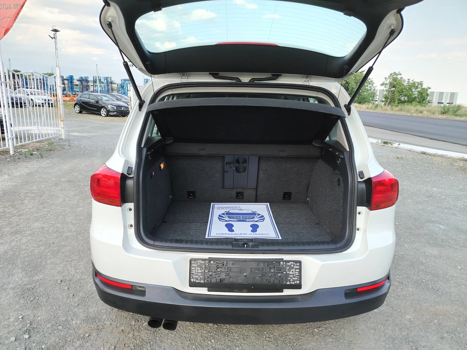 VW Tiguan 2.0-140 КС АВТОМАТИК, 4х4, FACELIFT, 6ск ЕВРО 5b., снимка 8 - Автомобили и джипове - 55125327