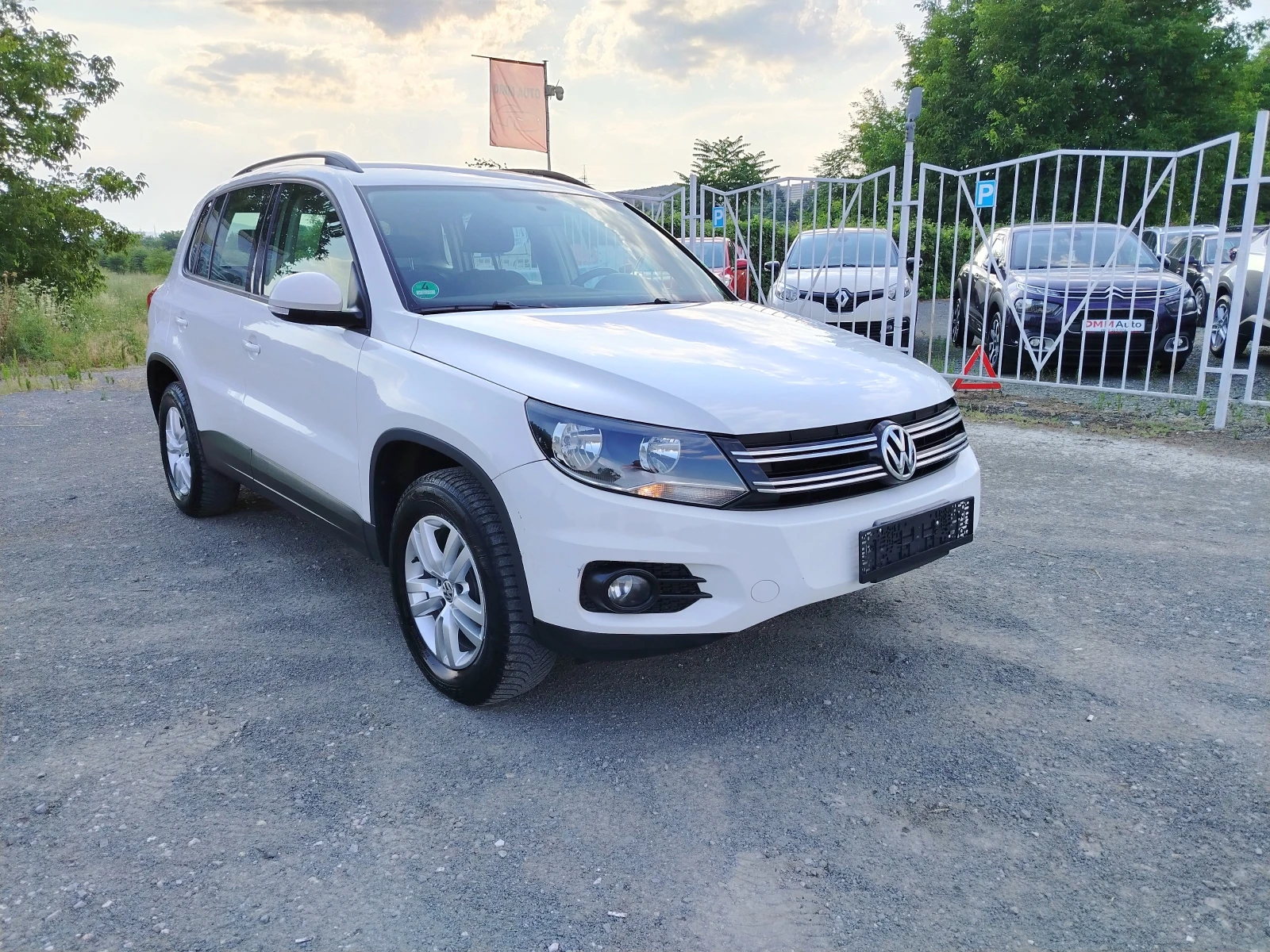 VW Tiguan 2.0-140 КС АВТОМАТИК, 4х4, FACELIFT, 6ск ЕВРО 5b., снимка 3 - Автомобили и джипове - 55125327
