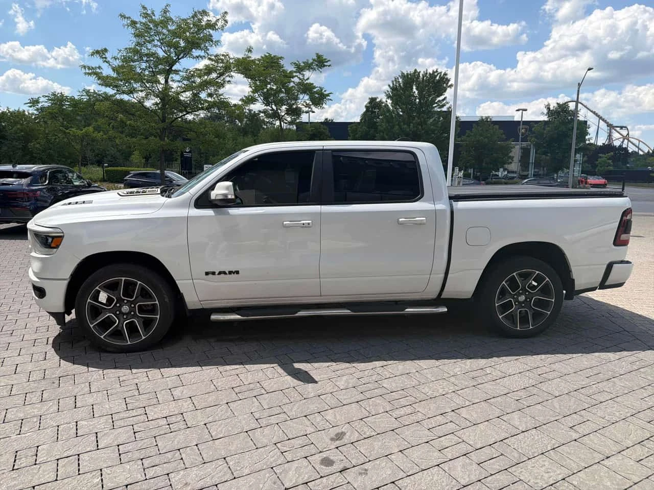 Dodge RAM 1500 * Sport * АВТОКРЕДИТ БЕЗ ПЪРВОНАЧАЛНА ВНОСКА* , снимка 2 - Автомобили и джипове - 55215920