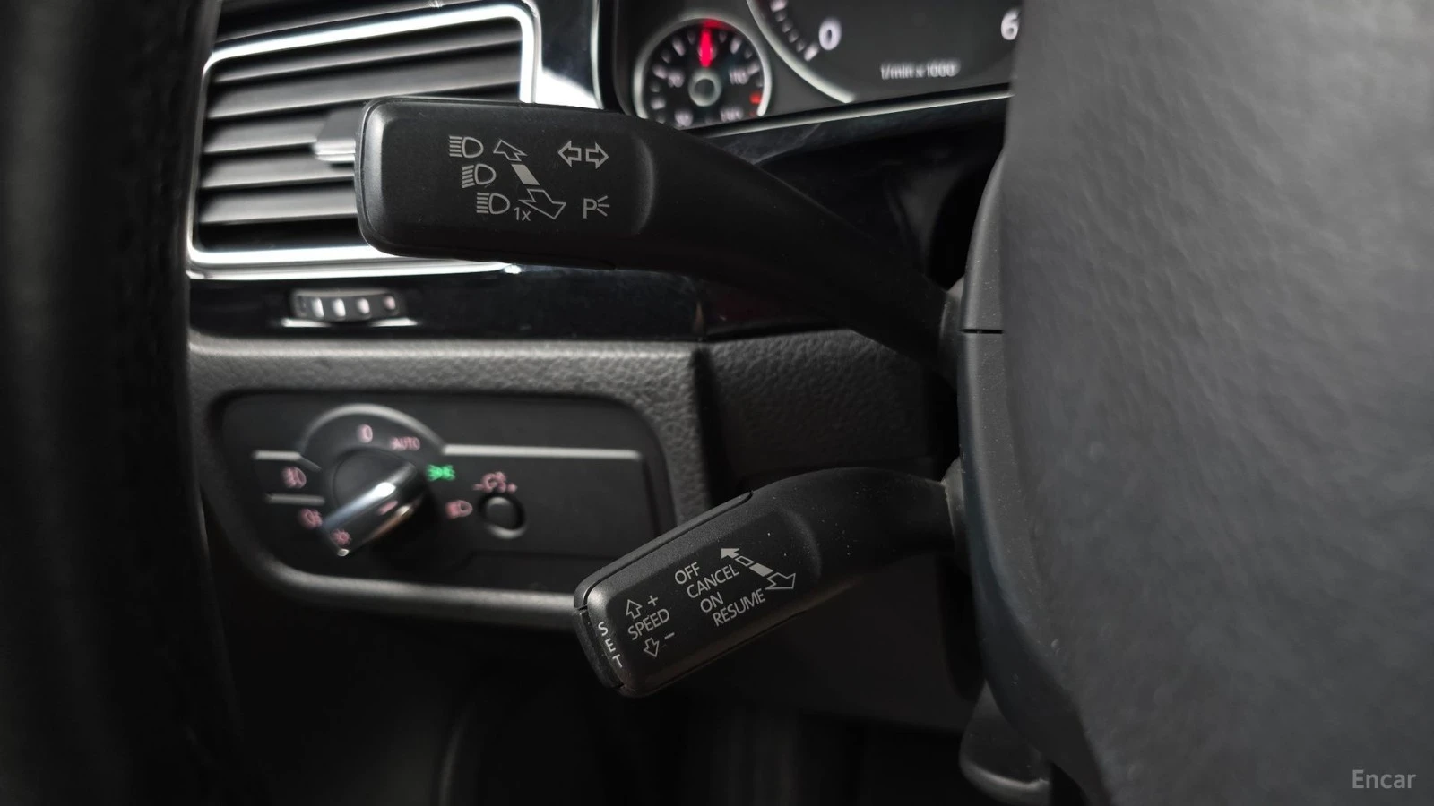 VW Touareg V6 3.0 TDI BlueMotion* КОЖА* НАВИ* ПАНО, снимка 14 - Автомобили и джипове - 55545658