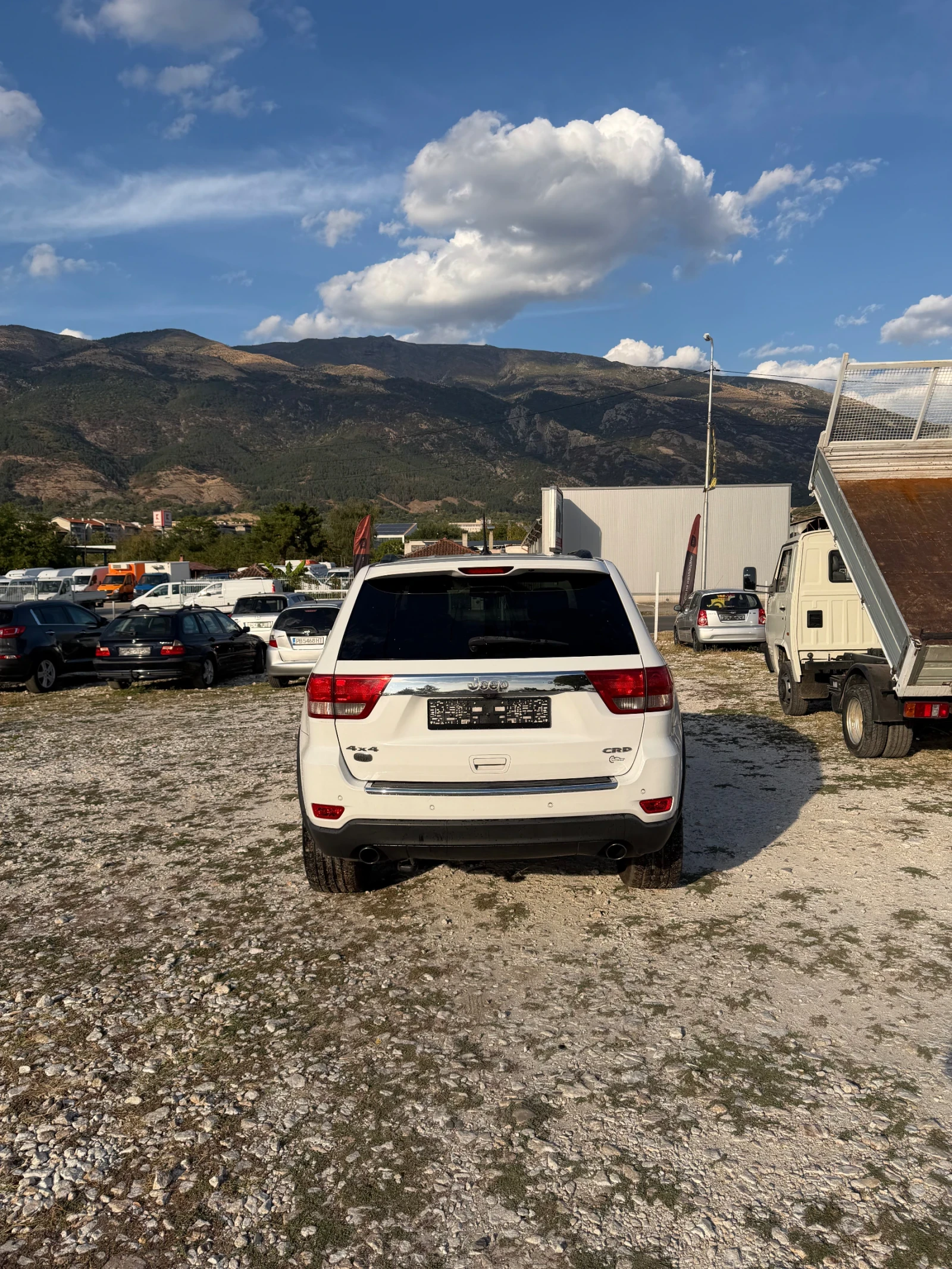 Jeep Grand cherokee 3.0/Overland/barter/lizing, снимка 4 - Автомобили и джипове - 56144666