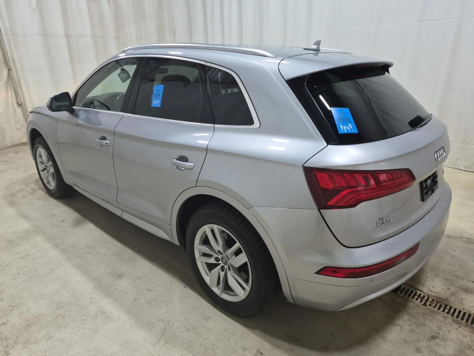 Audi Q5 KOMFORT, ПРОГЛЕМ С КЛИМАТИКА, снимка 4 - Автомобили и джипове - 56154646