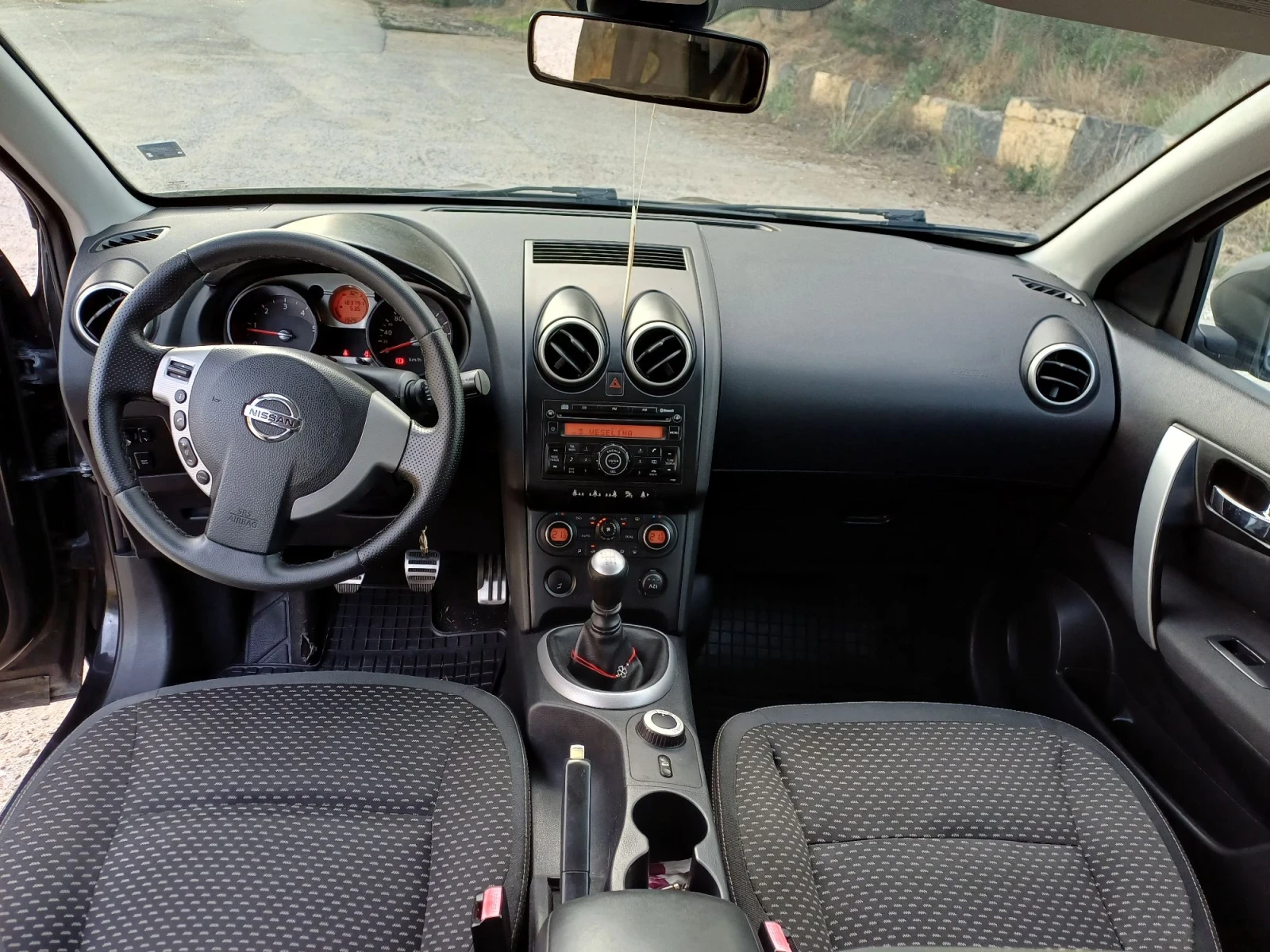 Nissan Qashqai 2.0 dCi 4x4, снимка 6 - Автомобили и джипове - 56200920