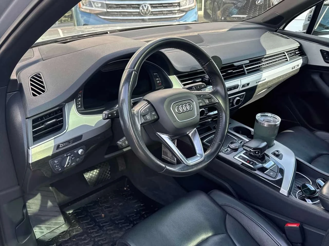 Audi Q7 Technik | CARFAX | АВТОКРЕДИТ БЕЗ ПЪРВОНАЧАЛНА , снимка 7 - Автомобили и джипове - 56228467