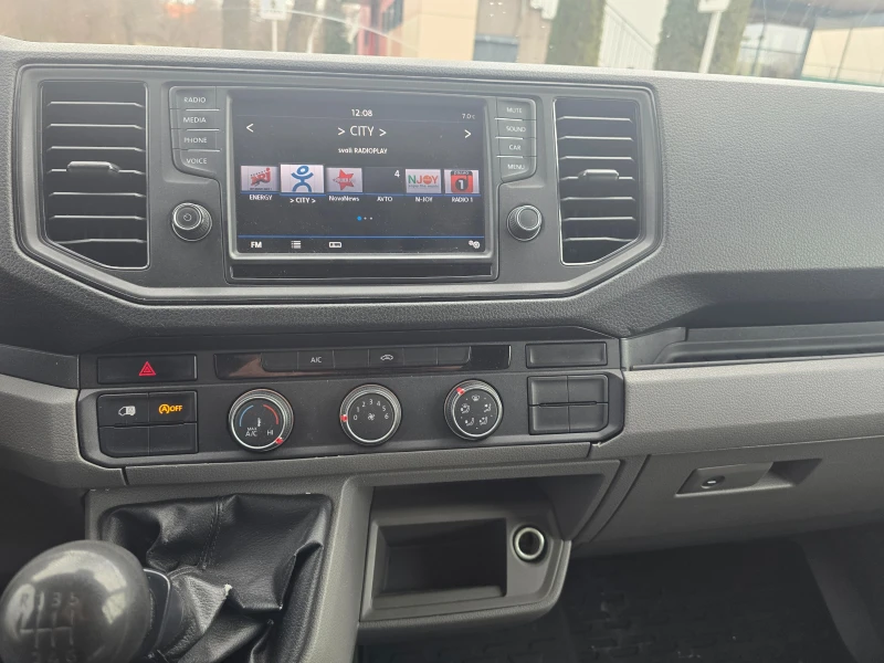 VW Crafter 2.0TDI, снимка 11 - Бусове и автобуси - 53507039