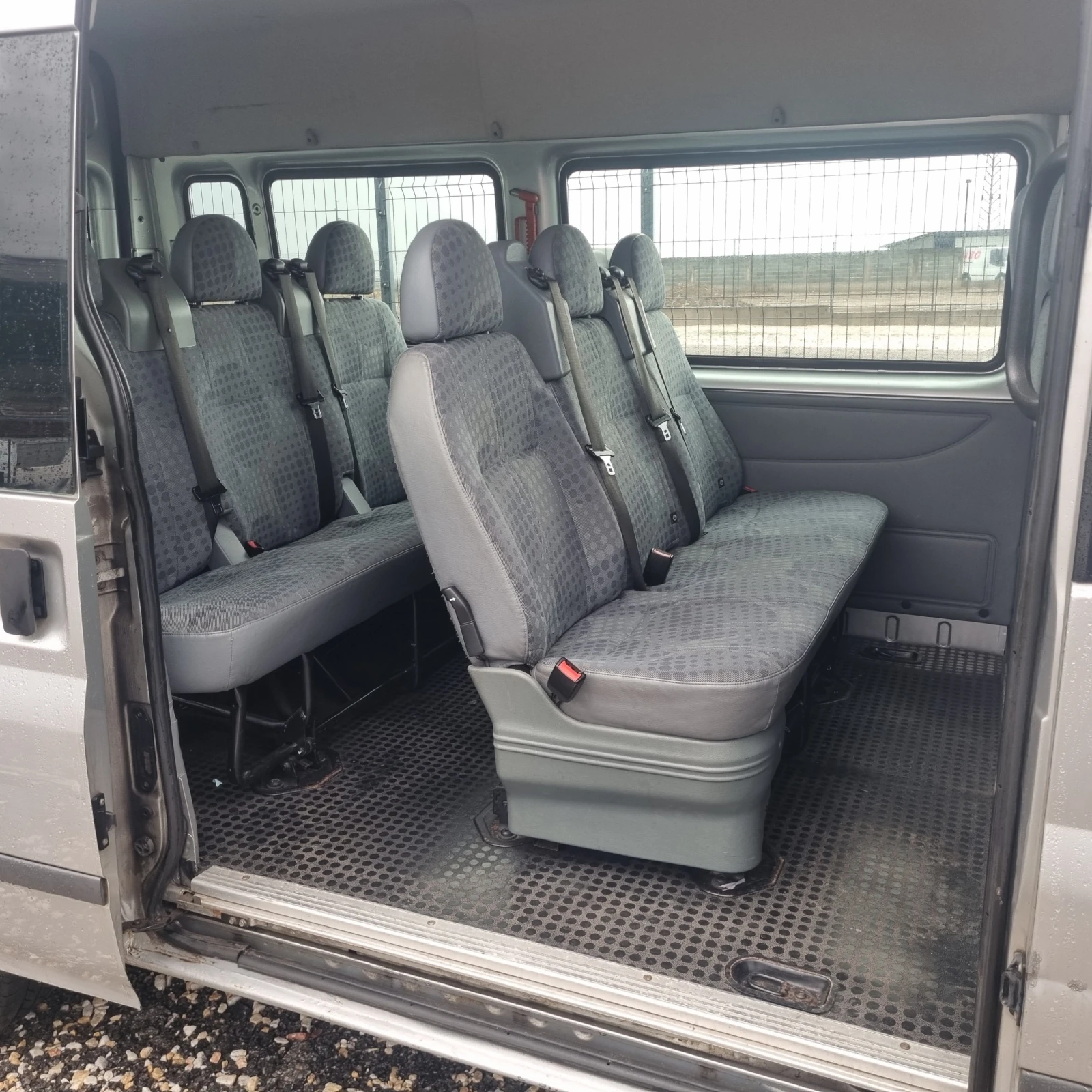 Ford Transit 8+ 1местен Нов Внос, снимка 8 - Бусове и автобуси - 53999971