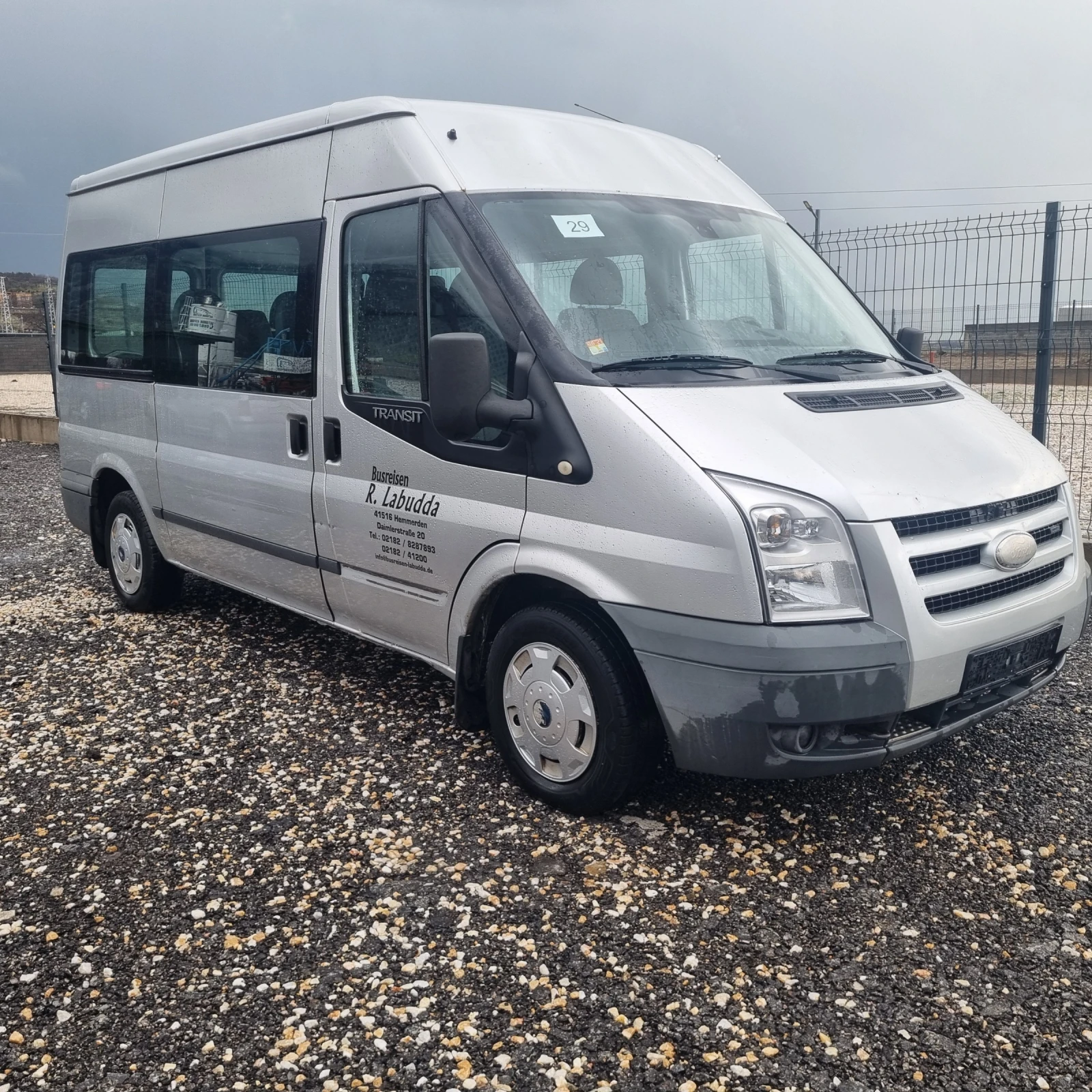 Ford Transit 8+ 1местен Нов Внос, снимка 3 - Бусове и автобуси - 53999971