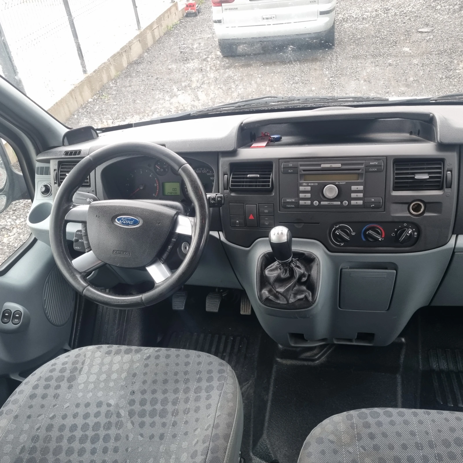 Ford Transit 8+ 1местен Нов Внос, снимка 9 - Бусове и автобуси - 53999971
