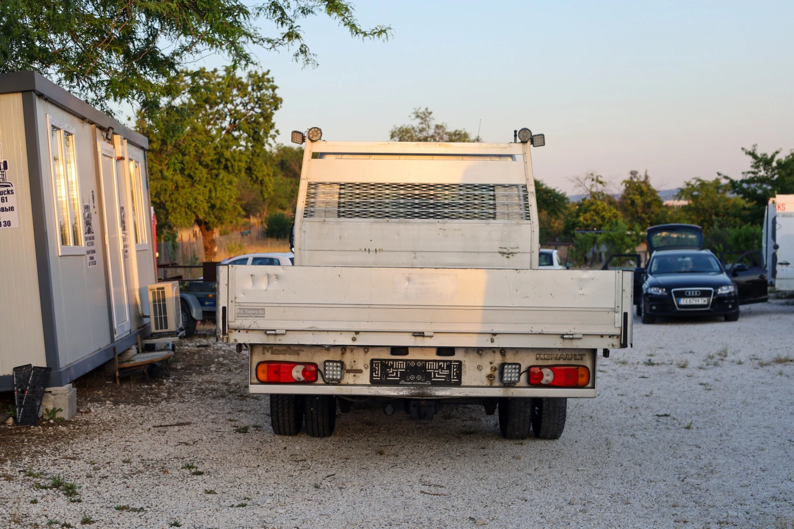 Renault Master 3, 5 Тона 4.33 междуосие 2.3 DCI , снимка 6 - Бусове и автобуси - 54479618