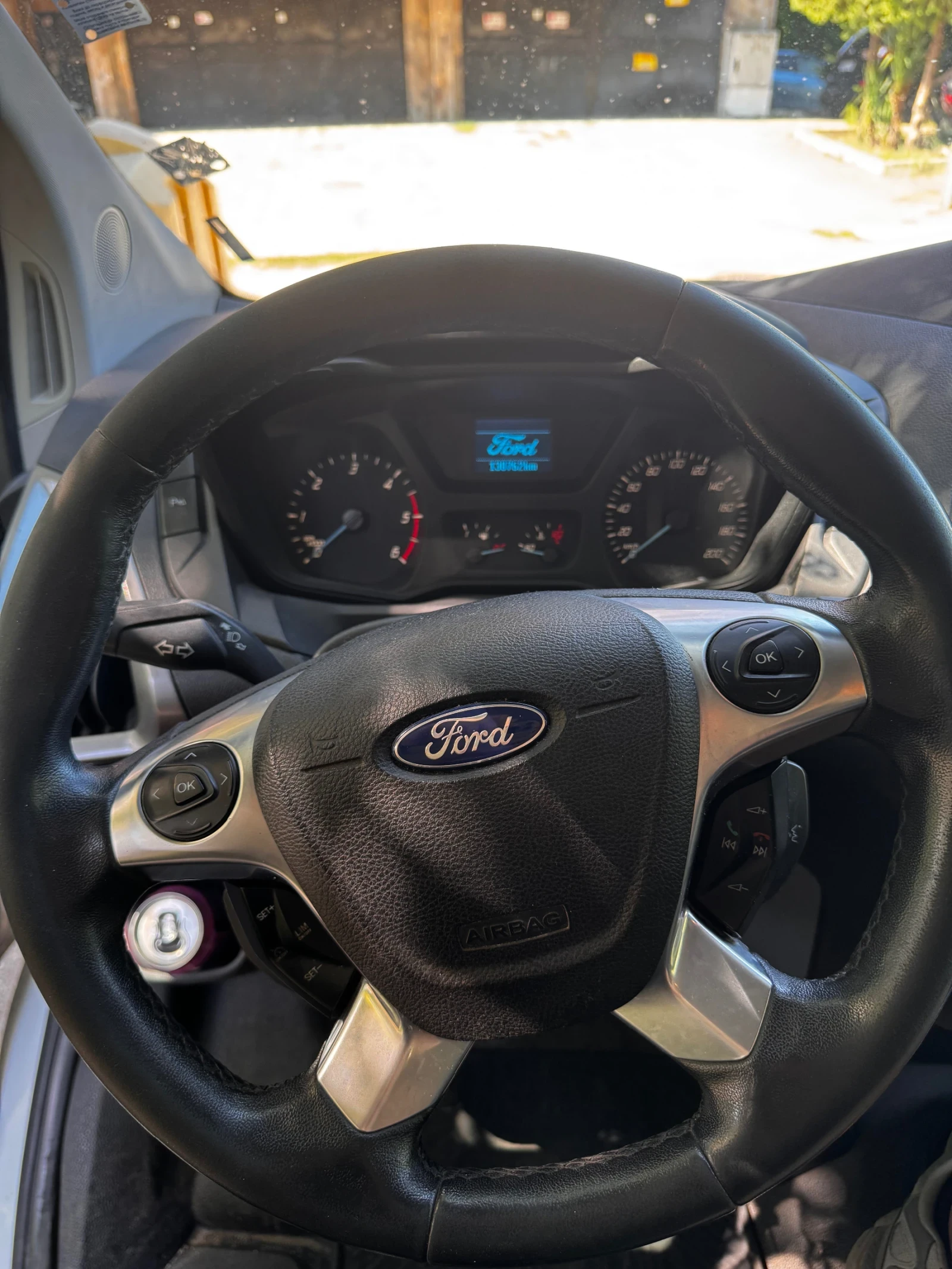 Ford Transit Custom 2.2 TDCi 125 к.с., снимка 7 - Бусове и автобуси - 56151052