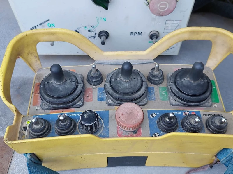 Renault C 430 БЕТОНОВОЗ 8x4, снимка 9 - Камиони - 52668060