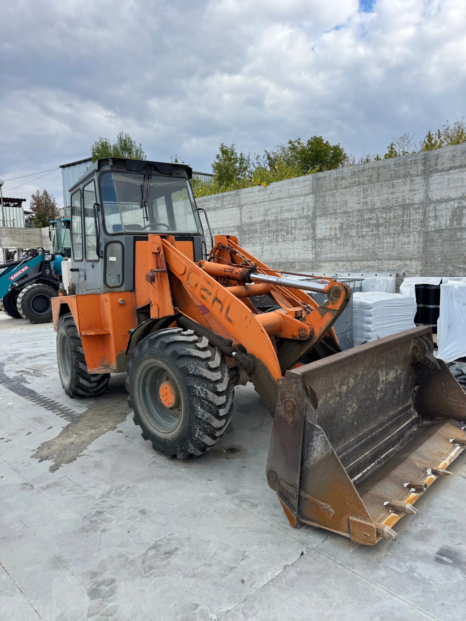 ����� ������� Gehl | Mobile.bg � ����������� 1