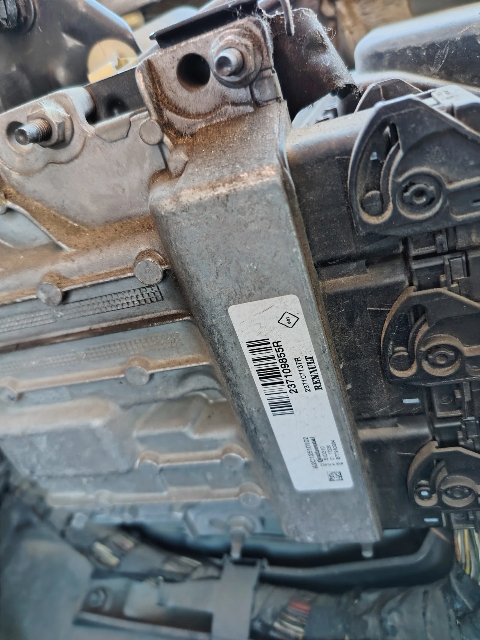 237109855R компютър комплект Дачия Дъстър 1.5дци 237107137R