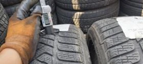 Гуми Зимни 215/55R17, снимка 4