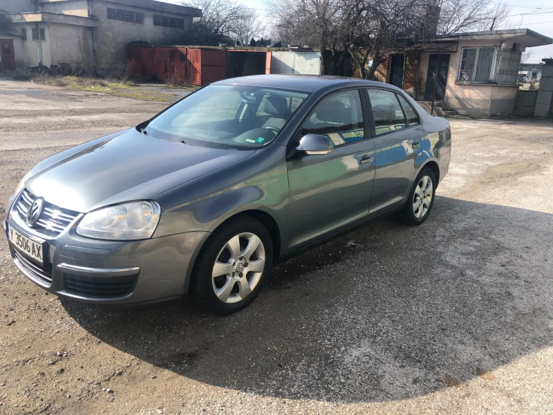 VW Jetta, снимка 1 - Автомобили и джипове - 47464601