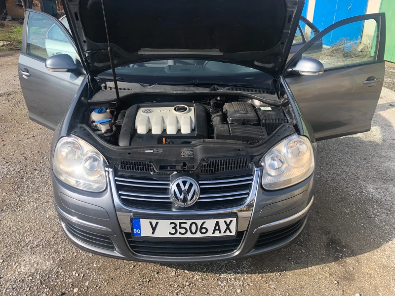 VW Jetta, снимка 12 - Автомобили и джипове - 47464601