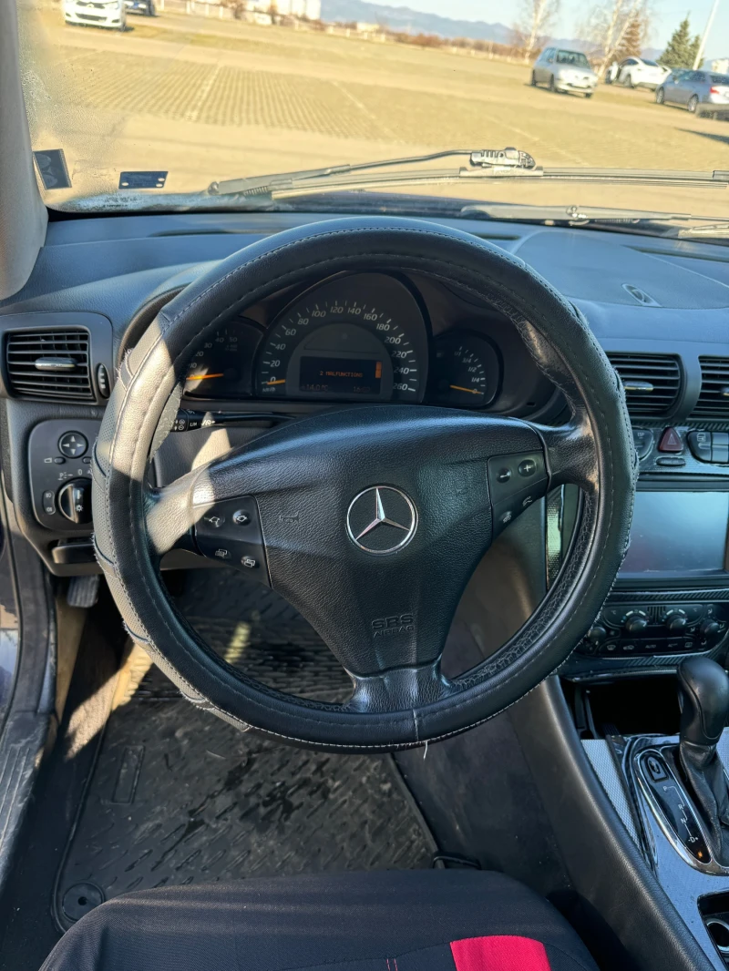 Mercedes-Benz C 220, снимка 10 - Автомобили и джипове - 49374506