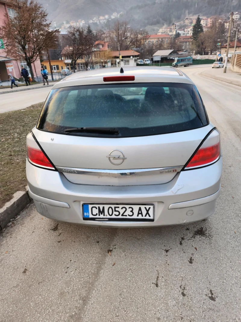 Opel Astra, снимка 3 - Автомобили и джипове - 49441108