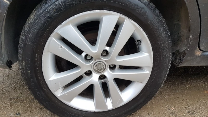 Opel Vectra 1.8 16V/GTS/ Навигация/Парктроници/Ксенон/Катализа, снимка 14 - Автомобили и джипове - 51899533