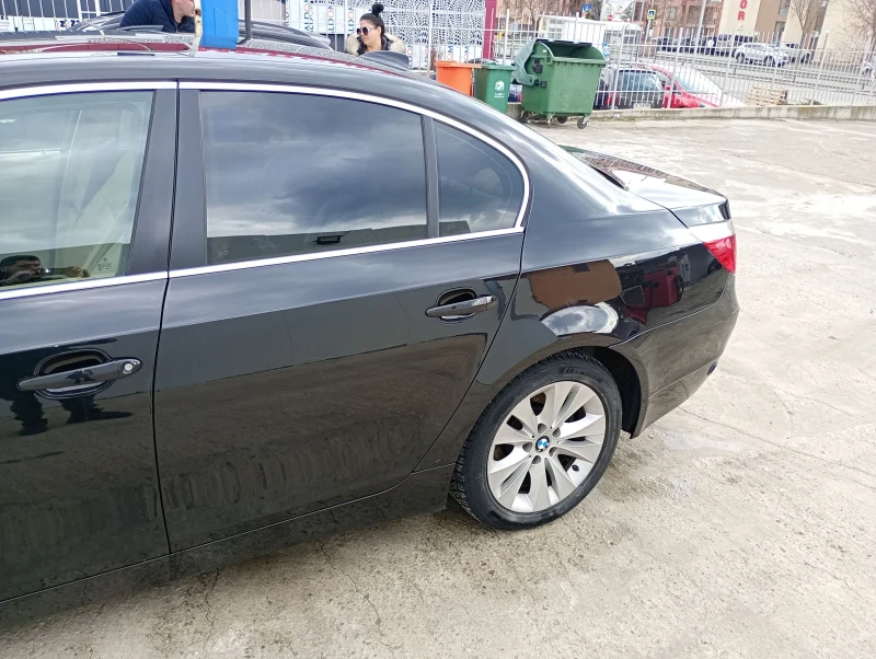 BMW 523, снимка 13 - Автомобили и джипове - 53089185