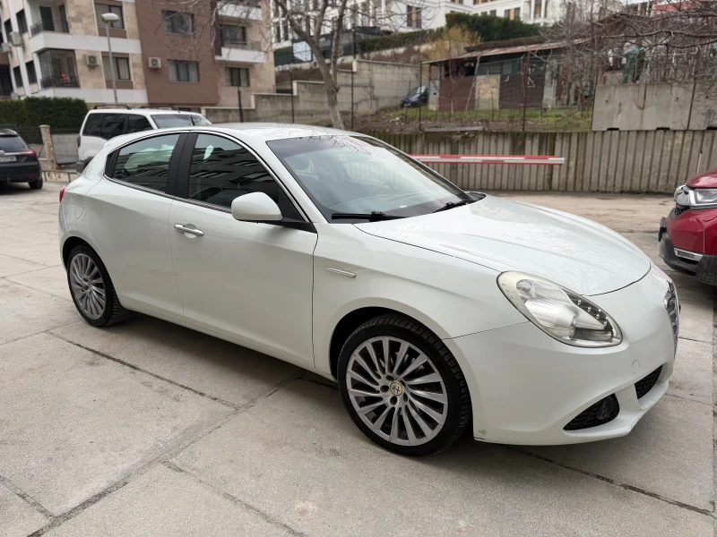 Alfa Romeo Giulietta, снимка 2 - Автомобили и джипове - 53458849