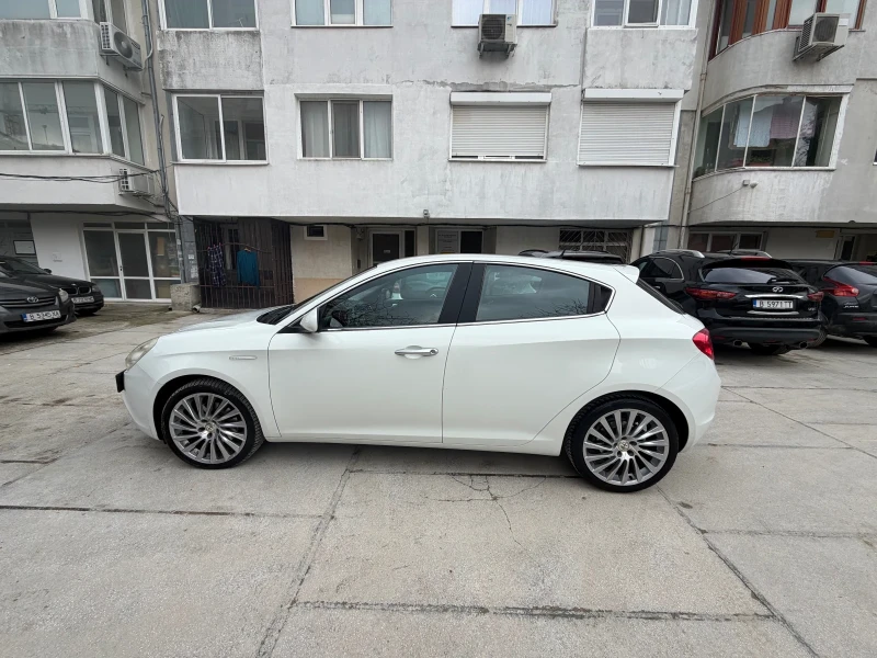 Alfa Romeo Giulietta, снимка 5 - Автомобили и джипове - 53458849