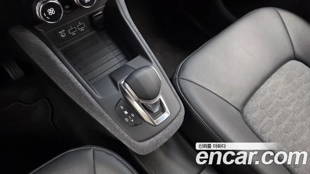 Renault Zoe, снимка 9 - Автомобили и джипове - 56390463