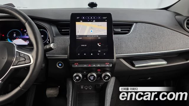 Renault Zoe, снимка 14 - Автомобили и джипове - 56390463
