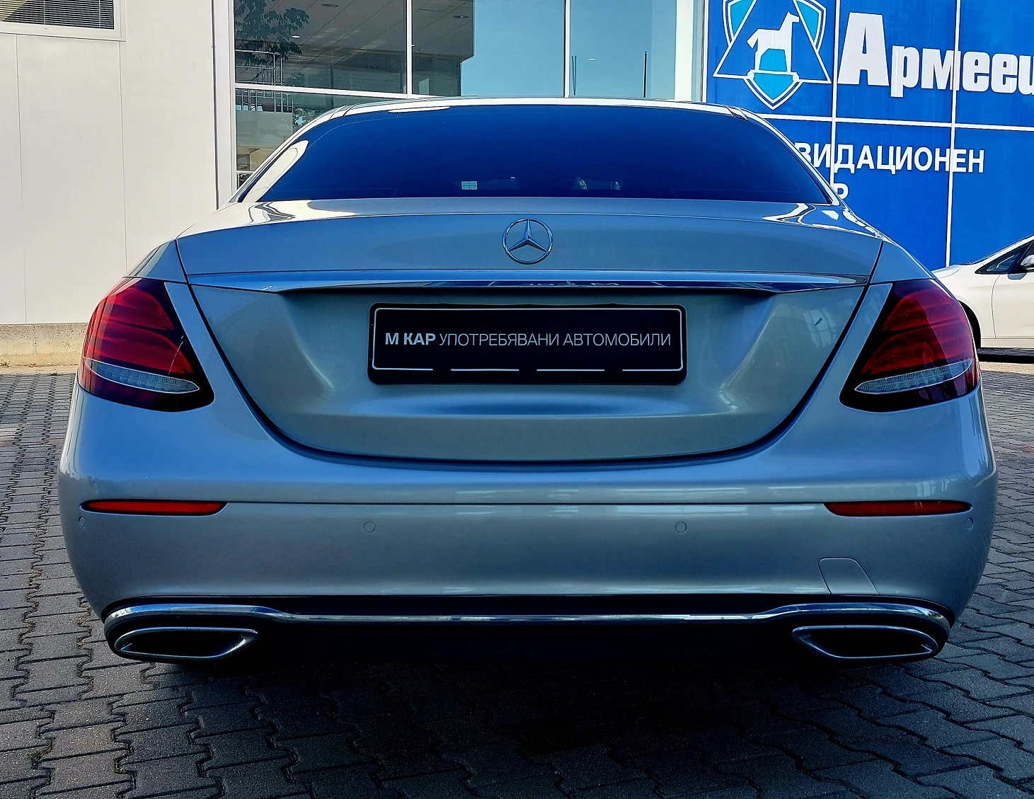 Mercedes-Benz E 220 d AVANTGARDE - изображение 6