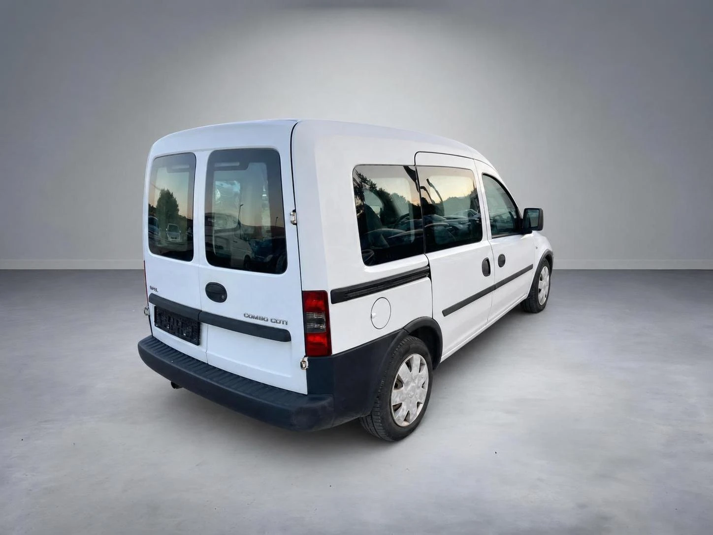 Opel Combo 1.3 CDTI, снимка 9 - Автомобили и джипове - 47564102