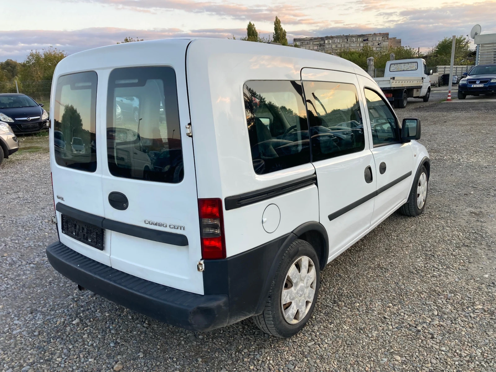 Opel Combo 1.3 CDTI - изображение 6