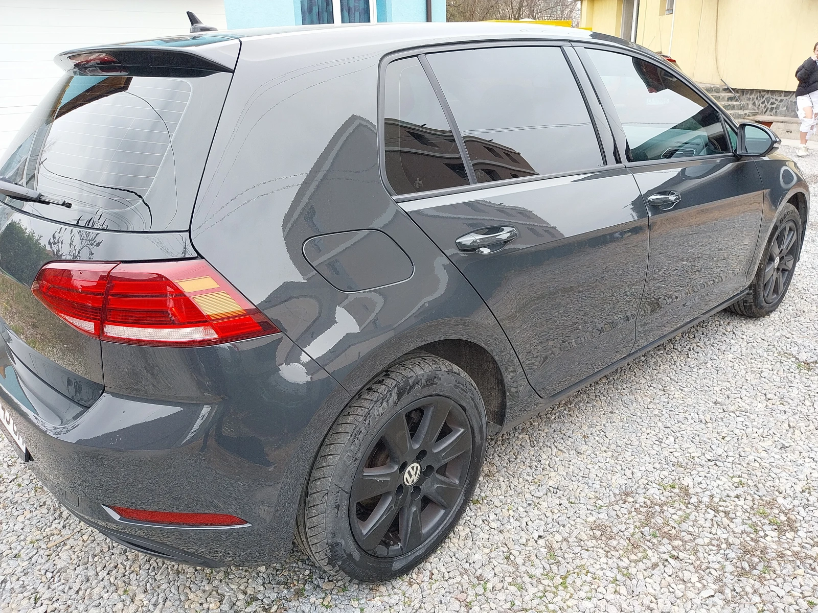 VW Golf 1.0 клима  чисто нов  - изображение 5