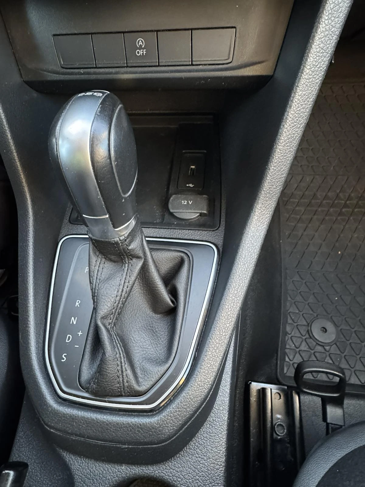 VW Caddy 2.0 TDI - изображение 9